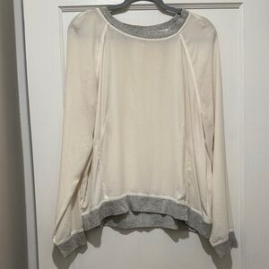 Lou & Grey Cream and Gray Sweatshirt